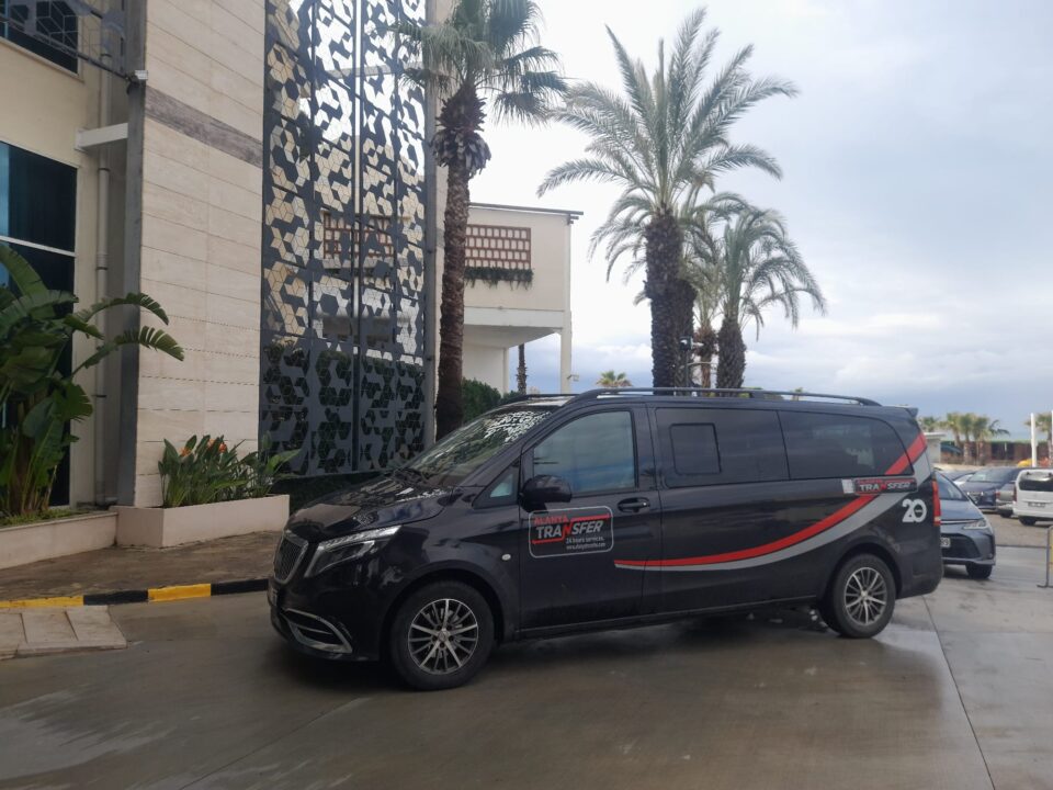 turklertransfer.com Premium Türkler to Konaklı Luxury Transfer Services for Comfortable Fast and Private VIP Travel Along the Alanya Coast