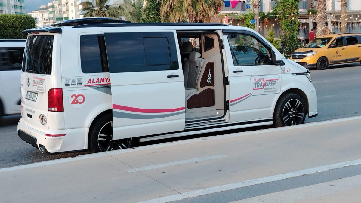 Türkler to Lara Luxury Transfer Services with turklertransfer.com for a Refined Coastal Journey Across Antalya