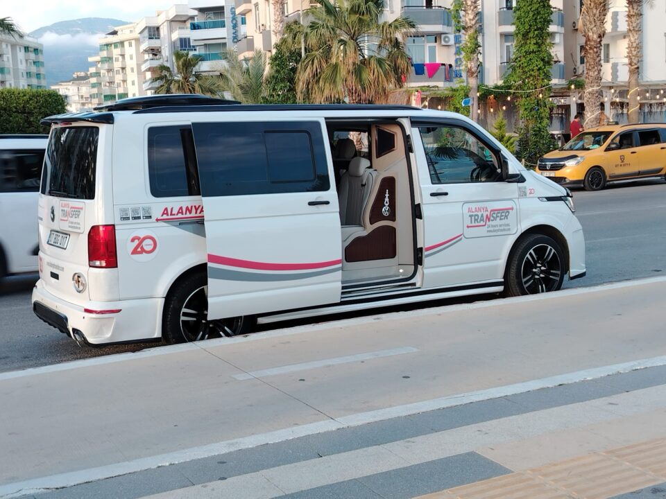 Türkler to Lara Luxury Transfer Services with turklertransfer.com for a Refined Coastal Journey Across Antalya